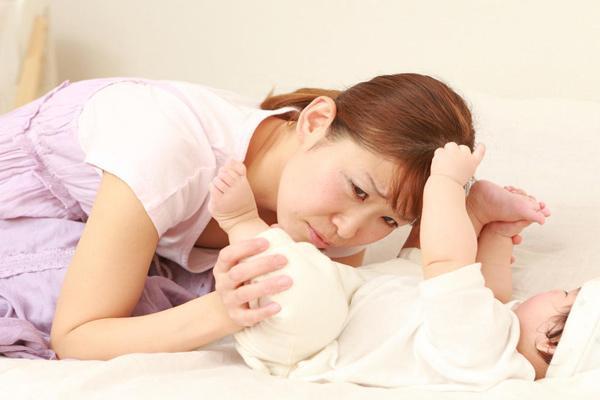 تعداد دفعات طبیعی مدفوع نوزاد چقدر است؟ تعداد دفعات طبیعی مدفوع نوزاد چقدر است؟