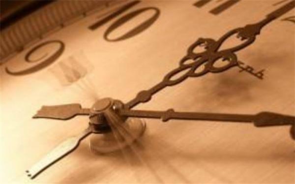آیا در مورد تاریخچه پیدایش ساعت می دانید آیا در خصوص تاریخچه پیدایش ساعت می دانید