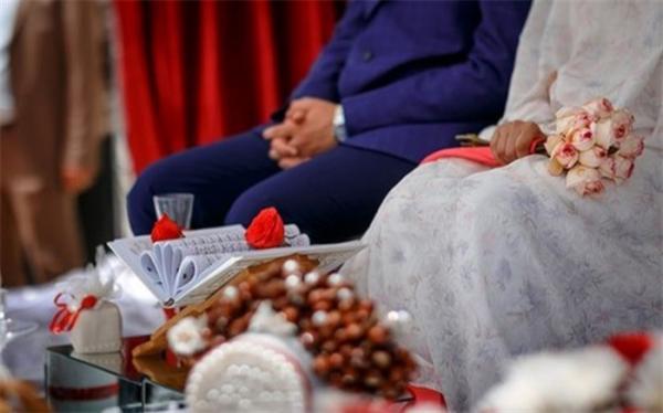 جشن ازدواج با حضور فرزند جشن ازدواج با حضور فرزند
