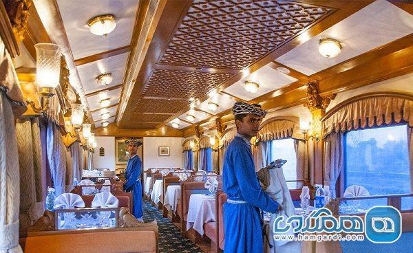 با شماری از لوکس ترین قطارهای تفریحی دنیا آشنا شویم با شماری از لوکس ترین قطارهای تفریحی دنیا آشنا شویم