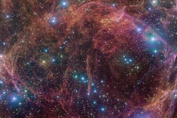 تصویر وهم انگیز و دیدنی از مرگ یک ستاره غول پیکر