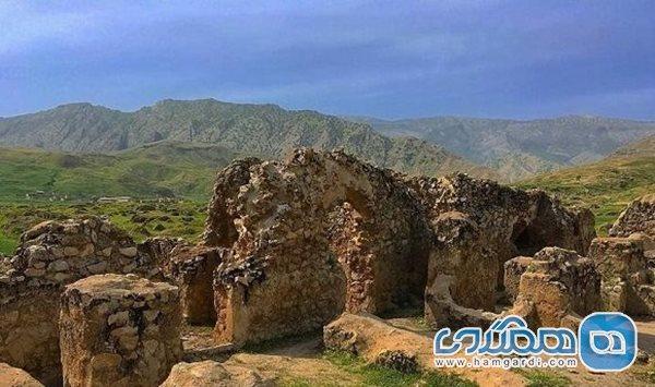 قلعه توت یکی از جاذبه های دیدنی استان ایلام به شمار می رود