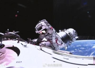 خروج تاریخی فضانوردان از ایستگاه فضایی چین