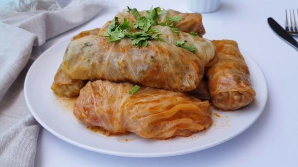 طرز تهیه دلمه کلم برگ تبریزی اصلی با تمام نکات طرز تهیه دلمه کلم برگ تبریزی اصلی با تمام نکات
